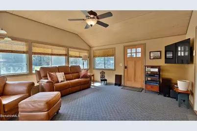 4 Fox Meadow Ln, Stockbridge, MA 01262 - Photo 18