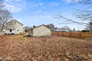 49 McArthur St, Pittsfield, MA 01201 - Photo 34