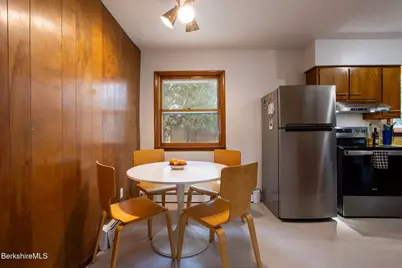 8 Stillwell St, Great Barrington, MA 01230 - Photo 12