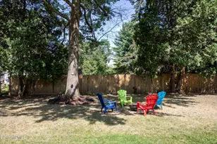 8 Stillwell St, Great Barrington, MA 01230 - Photo 14