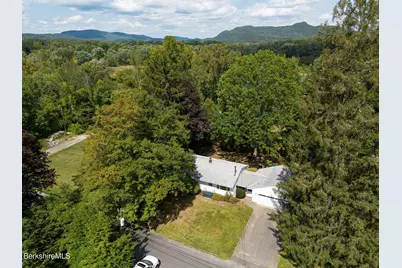 8 Stillwell St, Great Barrington, MA 01230 - Photo 26