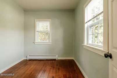 43 Hart St, Great Barrington, MA 01236 - Photo 18