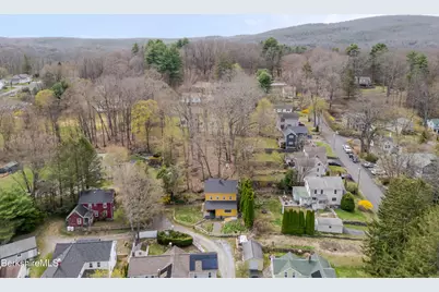 43 Hart St, Great Barrington, MA 01236 - Photo 6