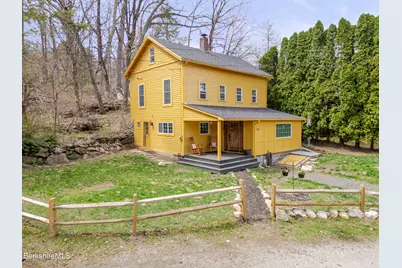 43 Hart St, Great Barrington, MA 01236 - Photo 4