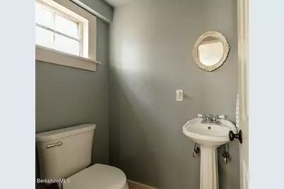 43 Hart St, Great Barrington, MA 01236 - Photo 16