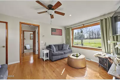 31 New Windsor Rd, Hinsdale, MA 01235 - Photo 4