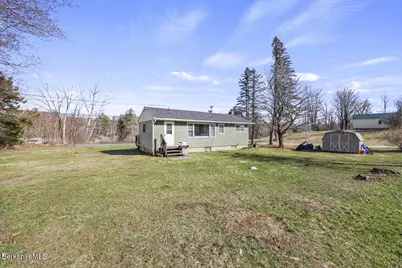 31 New Windsor Rd, Hinsdale, MA 01235 - Photo 14