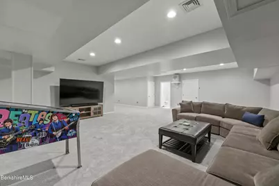 18 Highcrest Rd, Lenox, MA 01240 - Photo 24
