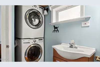 94 1st St, Dalton, MA 01226 - Photo 10