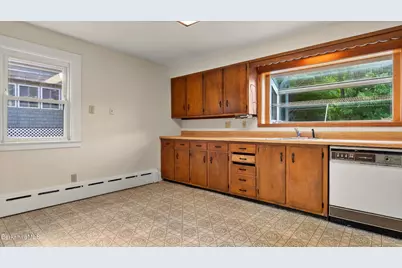 94 1st St, Dalton, MA 01226 - Photo 8