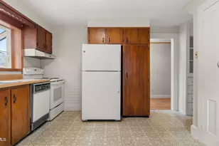 94 1st St, Dalton, MA 01226 - Photo 10