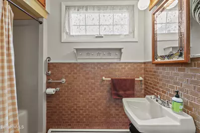 133 Pomeroy Ave, Pittsfield, MA 01201 - Photo 26