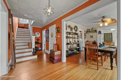 133 Pomeroy Ave, Pittsfield, MA 01201 - Photo 6