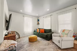 35 Prospect St, Pittsfield, MA 01201 - Photo 6