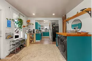 35 Prospect St, Pittsfield, MA 01201 - Photo 14