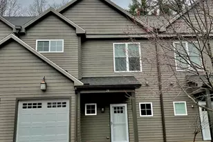 28 Evergreen Trl, Lenox, MA 01240 - Photo 2