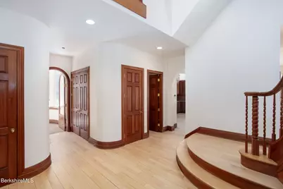 293 New Marlborough-Sandisfield Rd, New Marlboro, MA 01230 - Photo 12