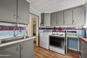11 Bena St, Lanesborough, MA 01237 - Photo 4