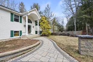290 Barker Rd, Pittsfield, MA 01201 - Photo 2