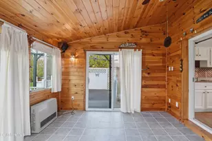 156 Chapel St, Pittsfield, MA 01201 - Photo 28