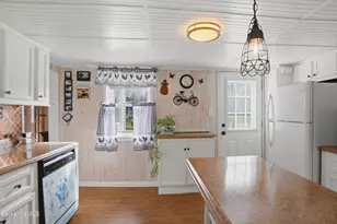 156 Chapel St, Pittsfield, MA 01201 - Photo 24