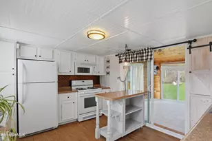 156 Chapel St, Pittsfield, MA 01201 - Photo 22