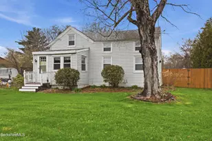 156 Chapel St, Pittsfield, MA 01201 - Photo 4