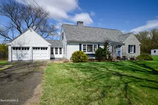 166 Main St, Williamstown, MA 01267 - Photo 2