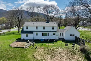 166 Main St, Williamstown, MA 01267 - Photo 4