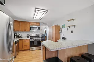 22 Broadway St, Pittsfield, MA 01201 - Photo 48