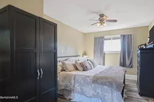22 Broadway St, Pittsfield, MA 01201 - Photo 66