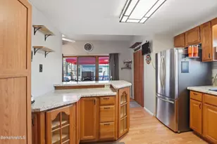 22 Broadway St, Pittsfield, MA 01201 - Photo 50