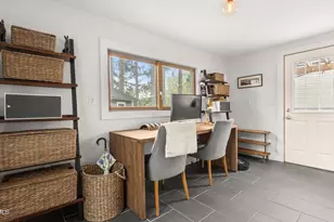 11 Lawton St, Lenox, MA 01240 - Photo 18
