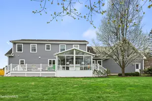 31 Fox Run St, Lee, MA 01238 - Photo 2