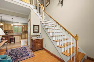 31 Fox Run St, Lee, MA 01238 - Photo 6