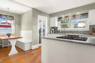 42 Lexington Pkwy, Pittsfield, MA 01201 - Photo 8