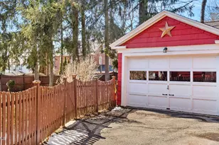 42 Lexington Pkwy, Pittsfield, MA 01201 - Photo 46