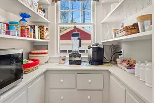 42 Lexington Pkwy, Pittsfield, MA 01201 - Photo 12