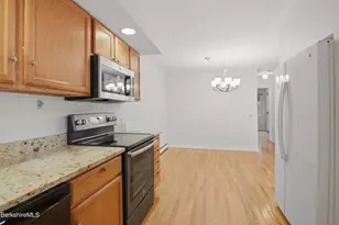 53 Walden Ln, Pittsfield, MA 01201 - Photo 14