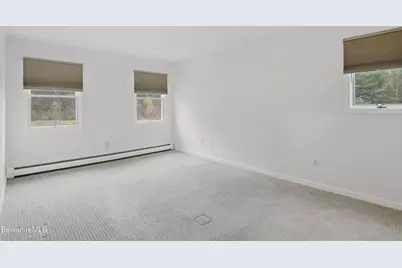 53 Walden Ln, Pittsfield, MA 01201 - Photo 24