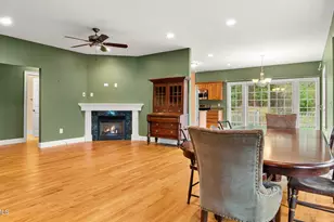 32 Aspen Way, Pittsfield, MA 01201 - Photo 12