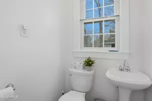 38 Revere Pkwy, Pittsfield, MA 01201 - Photo 12
