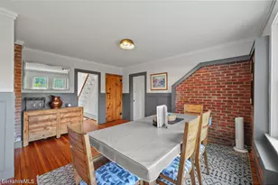 8 Goodrich St, Stockbridge, MA 01262 - Photo 12