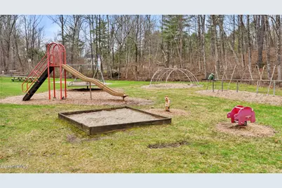 9 Interlaken Rd, Stockbridge, MA 01262 - Photo 28