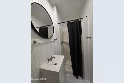 40 East Jordan St #3, Adams, MA 01220 - Photo 14
