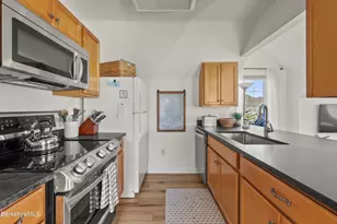 37 Corey Rd, Hancock, MA 01237 - Photo 16