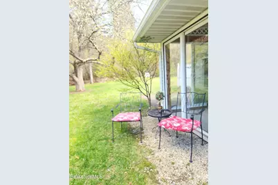 16 E New Lenox Rd, Lenox, MA 01240 - Photo 24
