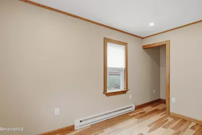 37 Alger St, Adams, MA 01220 - Photo 28