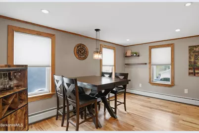 37 Alger St, Adams, MA 01220 - Photo 12
