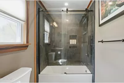 37 Alger St, Adams, MA 01220 - Photo 16